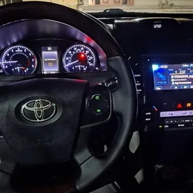 Toyota Camry 2012