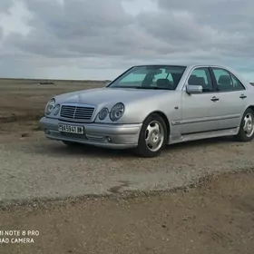 Mercedes-Benz E320 1996