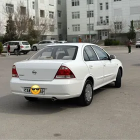 Nissan Sunny 2011