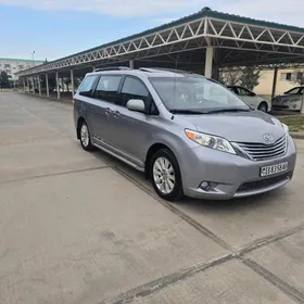 Toyota Sienna 2010