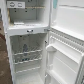 LG двухкамерный холодильник