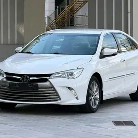 Toyota Camry 2017
