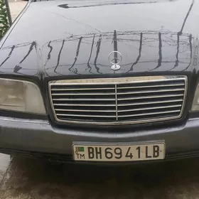 Mercedes-Benz 500-Class 1992