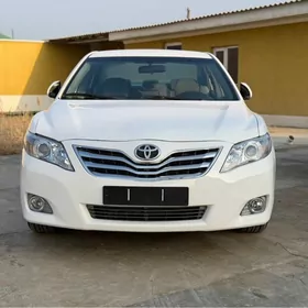 Toyota Camry 2010