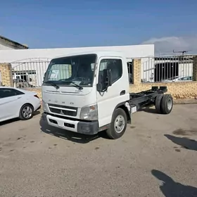 Mitsubishi Canter 2025