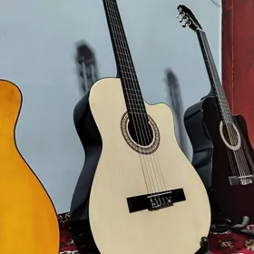 GITARA AKUSTIKA JIZHILIN KOMLE