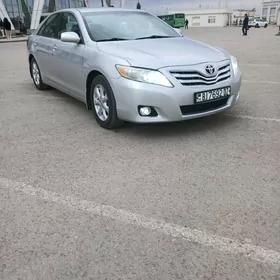 Toyota Camry 2011