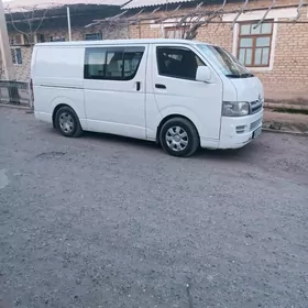 Toyota Hiace 2006