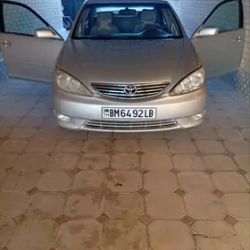 Toyota Camry 2004