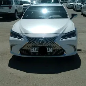 Lexus ES 350 2022