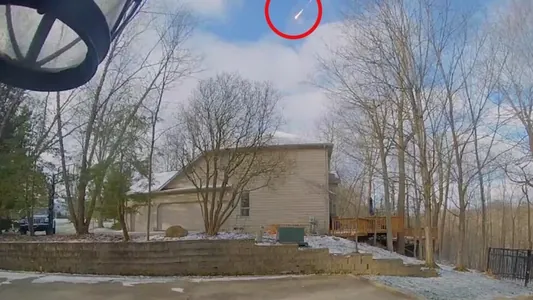 Ogayo ştatynyň asmanynda 250 tonna trotil güýjündäki meteorit ýaryldy