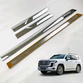 Land Cruiser Molding