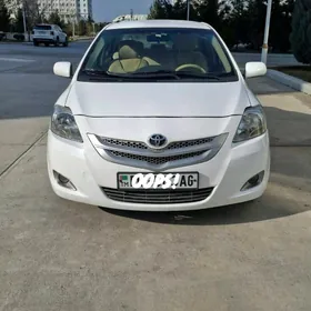 Toyota Yaris 2012