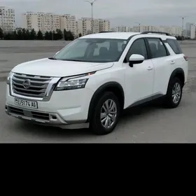 Nissan Pathfinder 2022