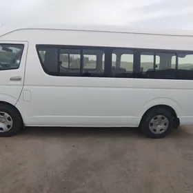 Toyota Hiace 2006