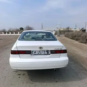 Toyota Camry 1999