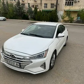 Hyundai Elantra 2020