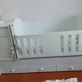 Detskaya (transformer) krowat