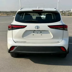Toyota Highlander 2020