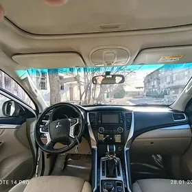 Mitsubishi Montero Sport 2019