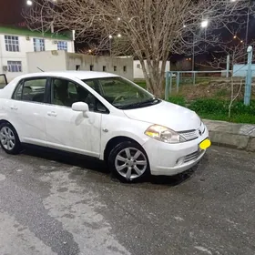 Nissan Tiida 2007