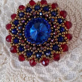 Брошь ручной работы