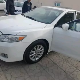 Toyota Camry 2011