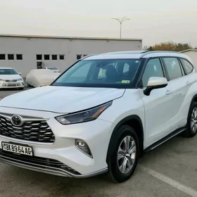 Toyota Highlander 2022