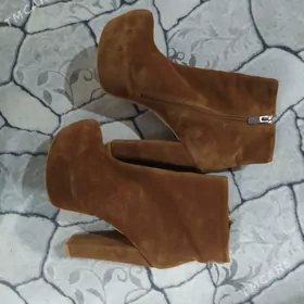 Женская обувь