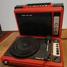 ретро проигрыватель Лидер 800м