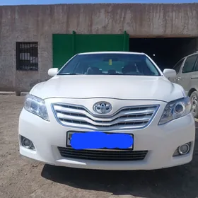 Toyota Camry 2010