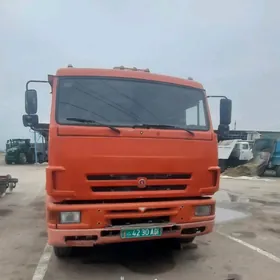 Kamaz 6520 2013