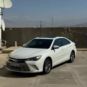 Toyota Camry 2016