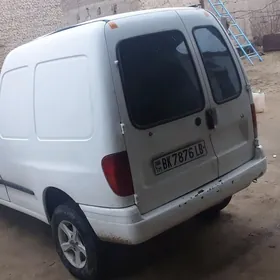 Volkswagen Caddy 2002