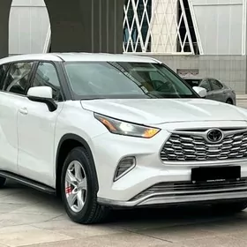 Toyota Highlander 2022