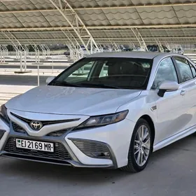 Toyota Camry 2022