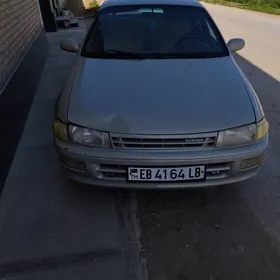 Toyota Carina 1993