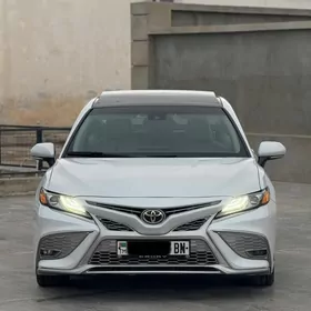 Toyota Camry 2021