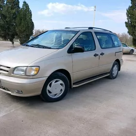Toyota Sienna 2000
