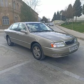 Toyota Avalon 1999