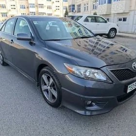 Toyota Camry 2011