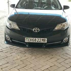 Toyota Camry 2013