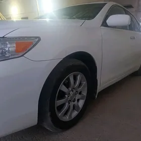 Toyota Camry 2011