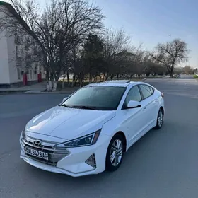 Hyundai Elantra 2020