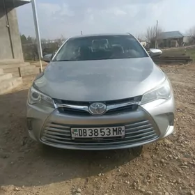 Toyota Camry 2015