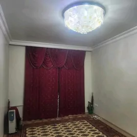 Arenda Komnat 8-nji Mkrayon