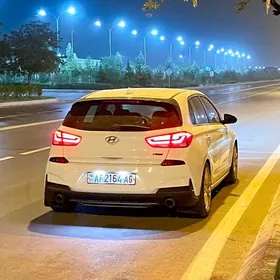 Hyundai Elantra GT 2020