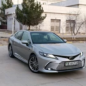 Toyota Camry 2020
