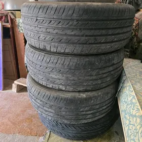 Ayak 215/60 R16