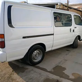 Toyota Hiace 2003
